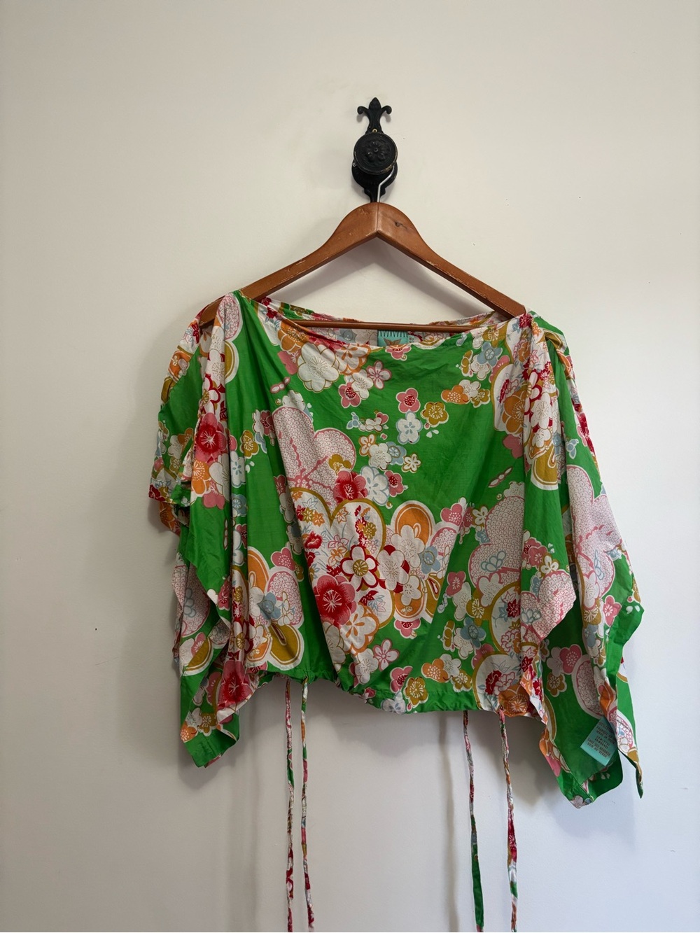 Green Floral Tie-Hem Crop Top for Women